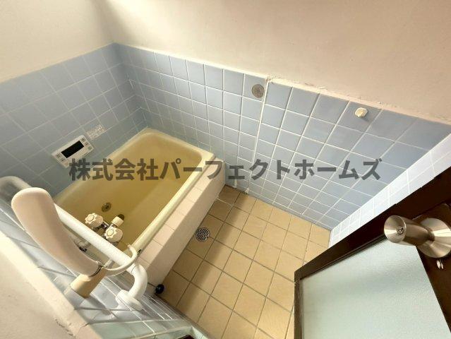 バス・シャワールーム　ゆったり過ごせるお風呂です