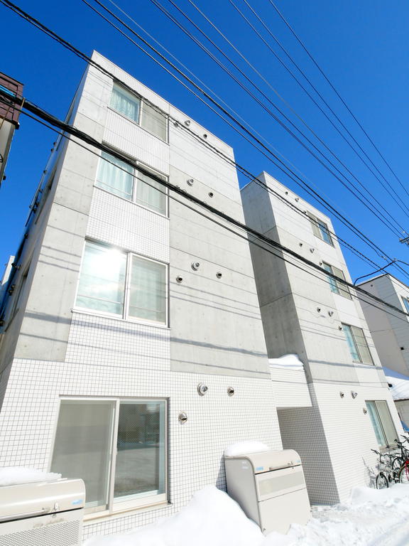 建物外観　☆南郷7丁目駅まで徒歩4分♪