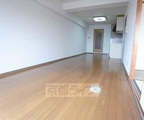 居室・リビング　広々ＬＤＫです。