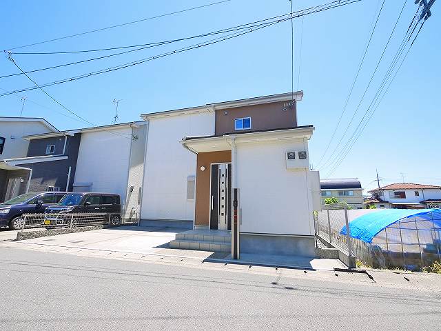 建物外観　キレイな外観です。