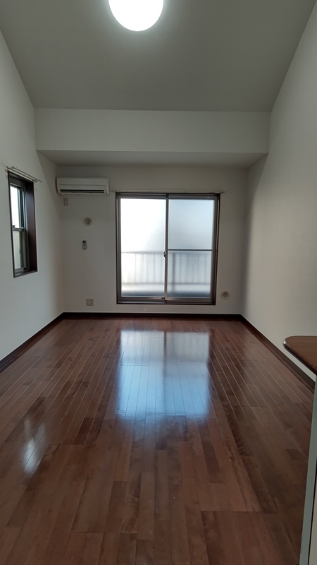 居室・リビング　開放感のあるゆったりとしたお部屋です♪