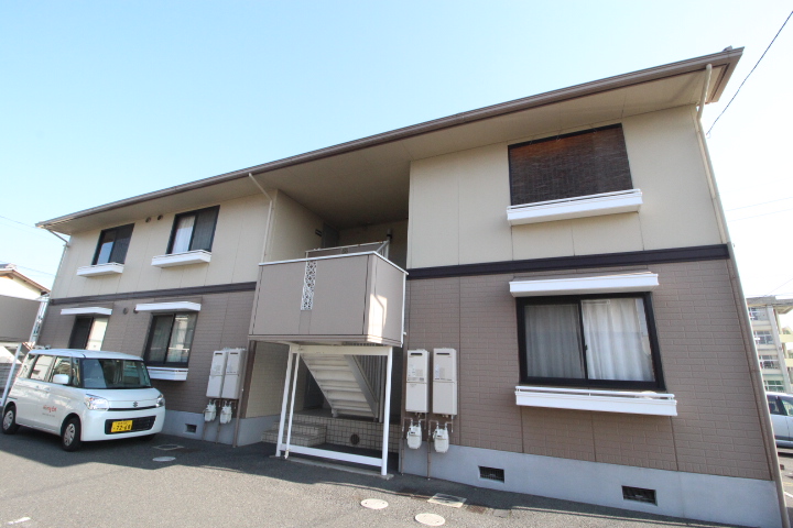建物外観　小学校近いです！