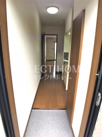 玄関　落ち着いた玄関です