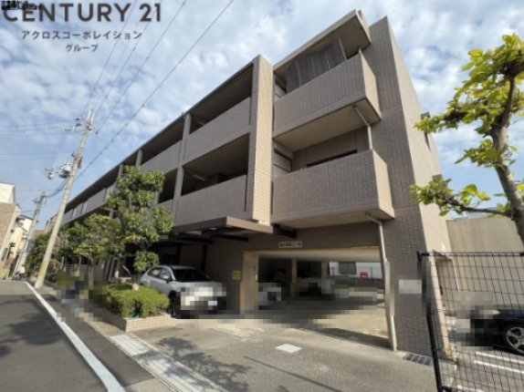 建物外観　オートロック付きで外部からの出入りが無く安心です！