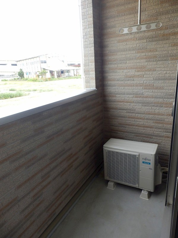 バルコニー　ベランダ