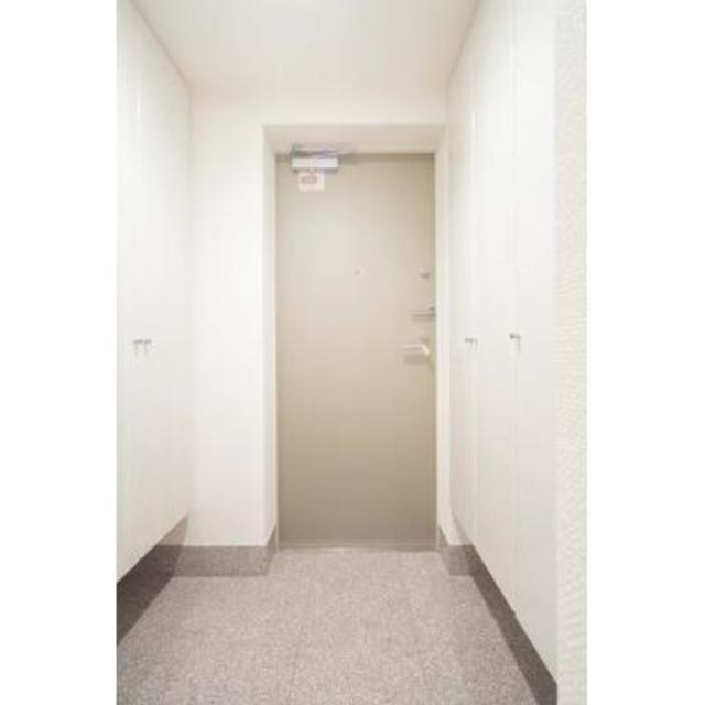 玄関　※写真は同タイプ住戸です。