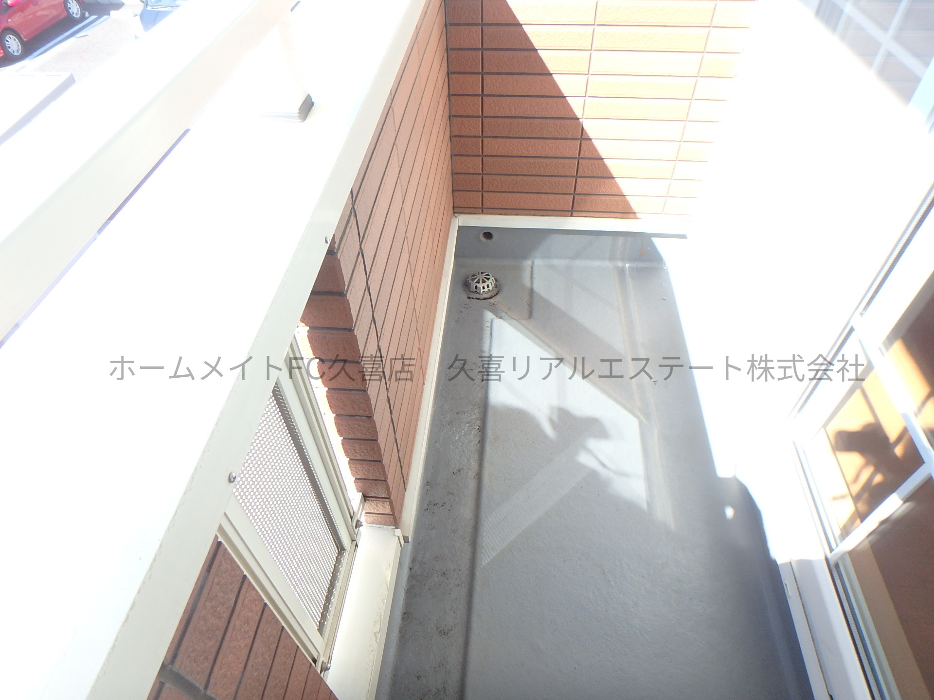 バルコニー　同建物別号室