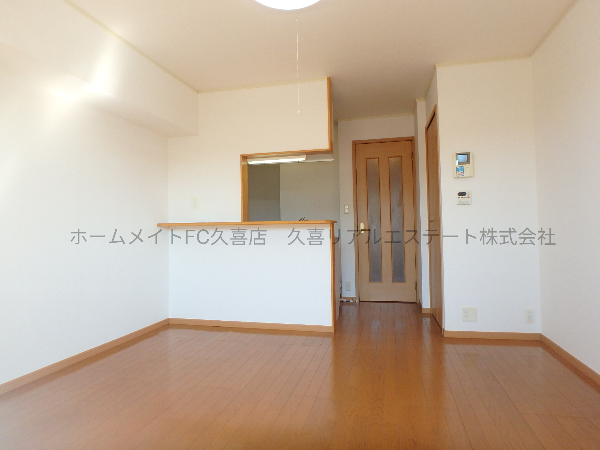 居室・リビング　同建物別号室