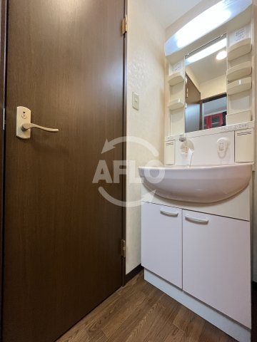 洗面設備　第15関根マンション　洗面台