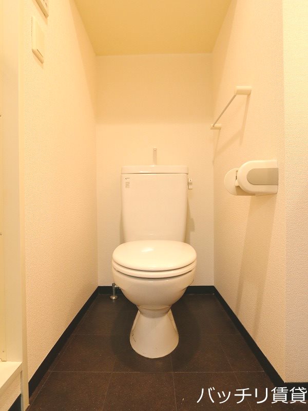 トイレ　写真は別号数の為、現状優先となります。
