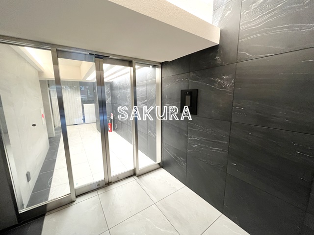 セキュリティ　不審者、勧誘員をシャットアウトできるオートロックです♪