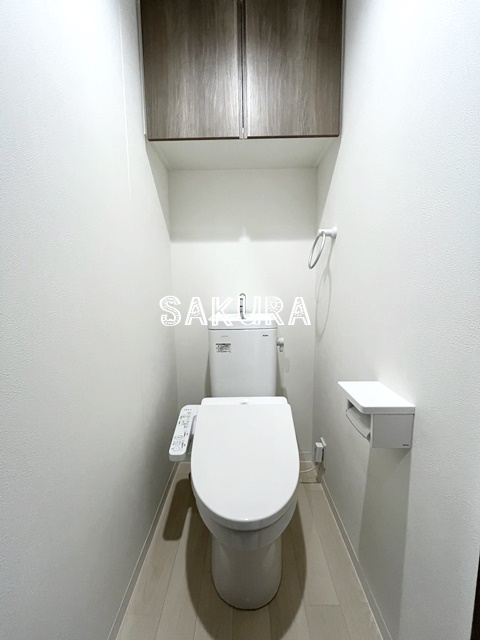 トイレ　落ち着いた色調のトイレです♪