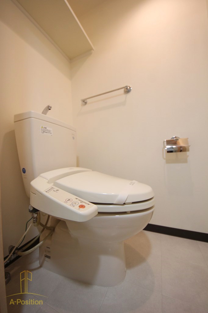 トイレ　ディオレクレスト東心斎橋