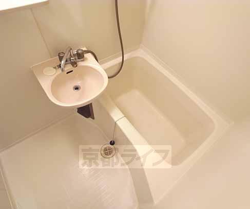 バス・シャワールーム　お風呂です。