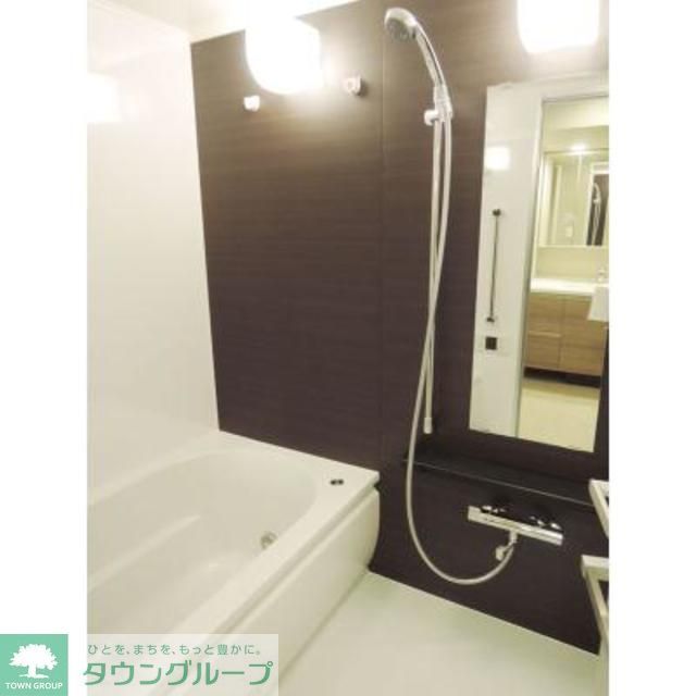 バス・シャワールーム　※写真は同タイプ住戸です。