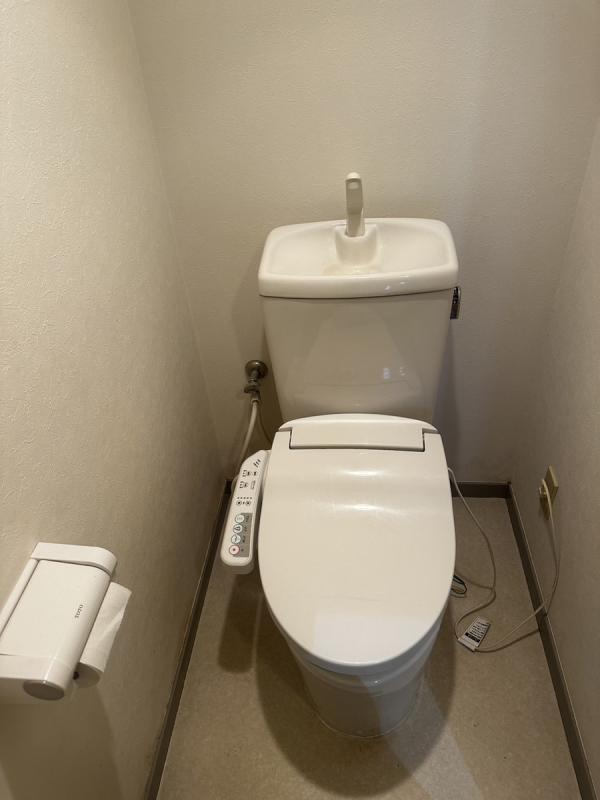 トイレ　トイレ