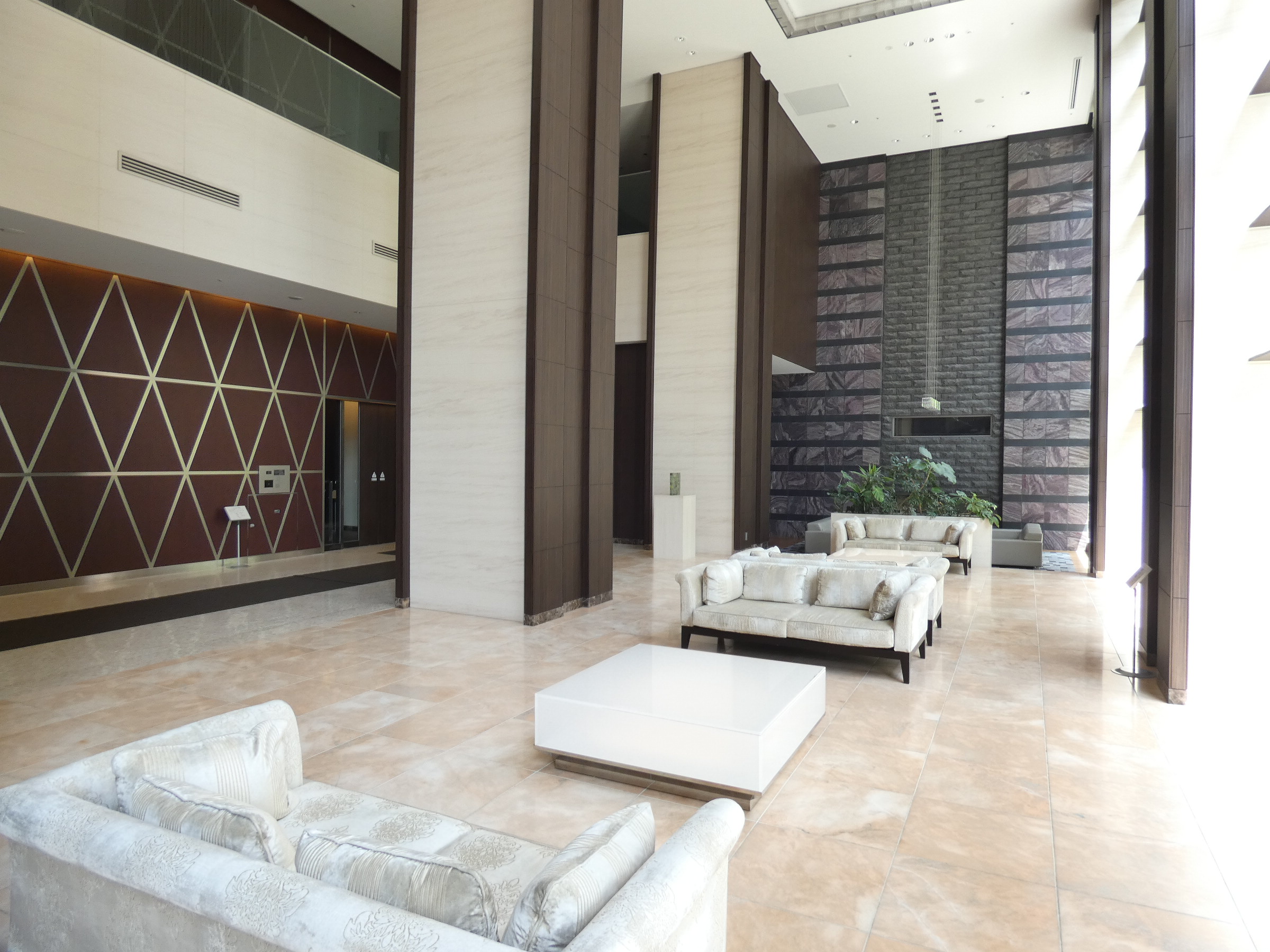 ロビー　ロビー