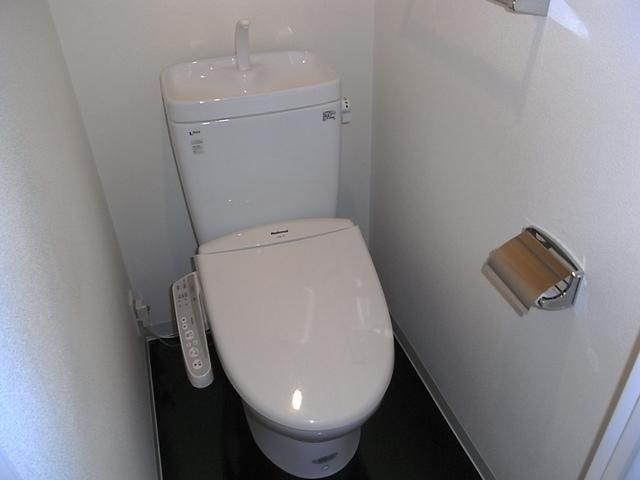 トイレ　洗浄付きトイレ