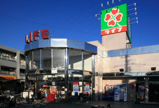 コンビニ　ライフ朝霞店（コンビニ）まで410m