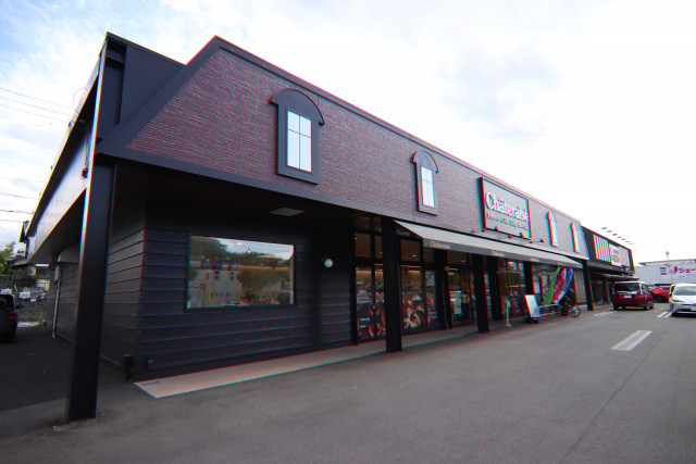 その他　シャトレーゼ　みつわ台店（その他）まで400m