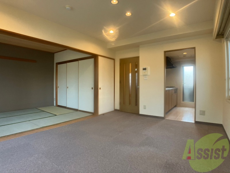 居室・リビング　広くキレイなリビングが広がっていて、充実した生活が送れそう。