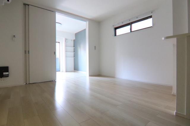 居室・リビング　※別室の参考写真の為、現況優先です。