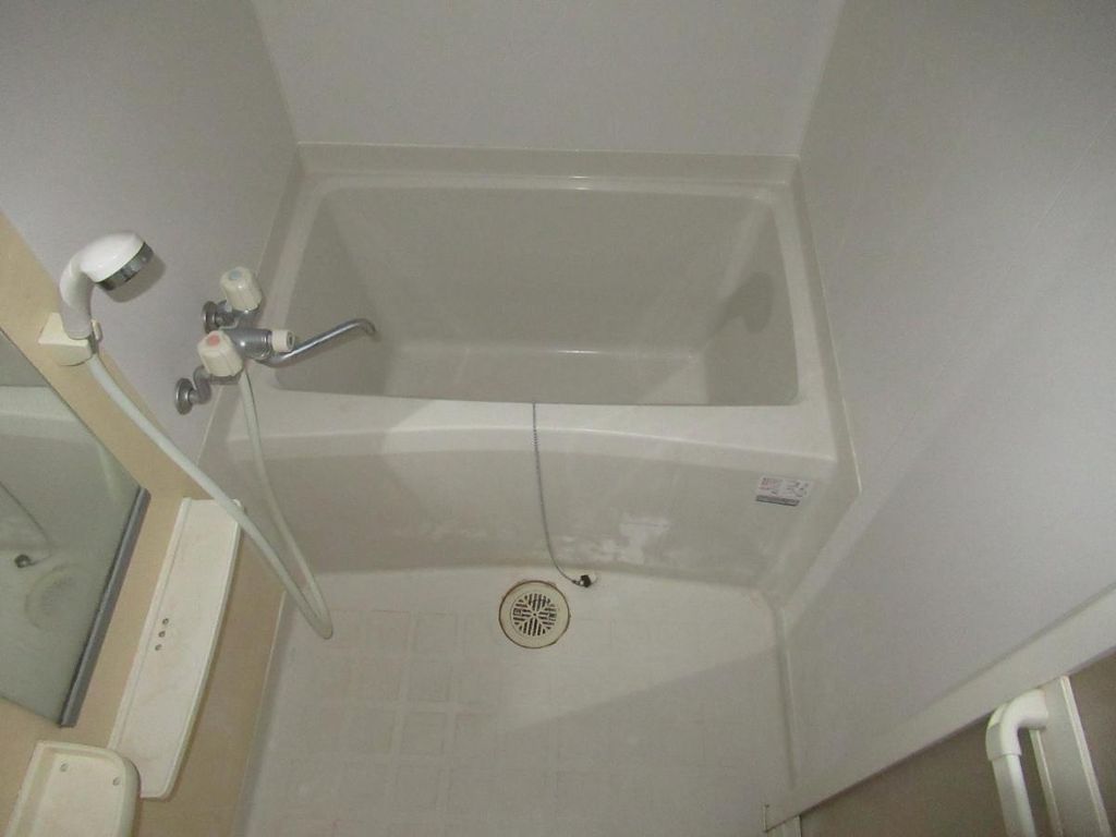 バス・シャワールーム　バス