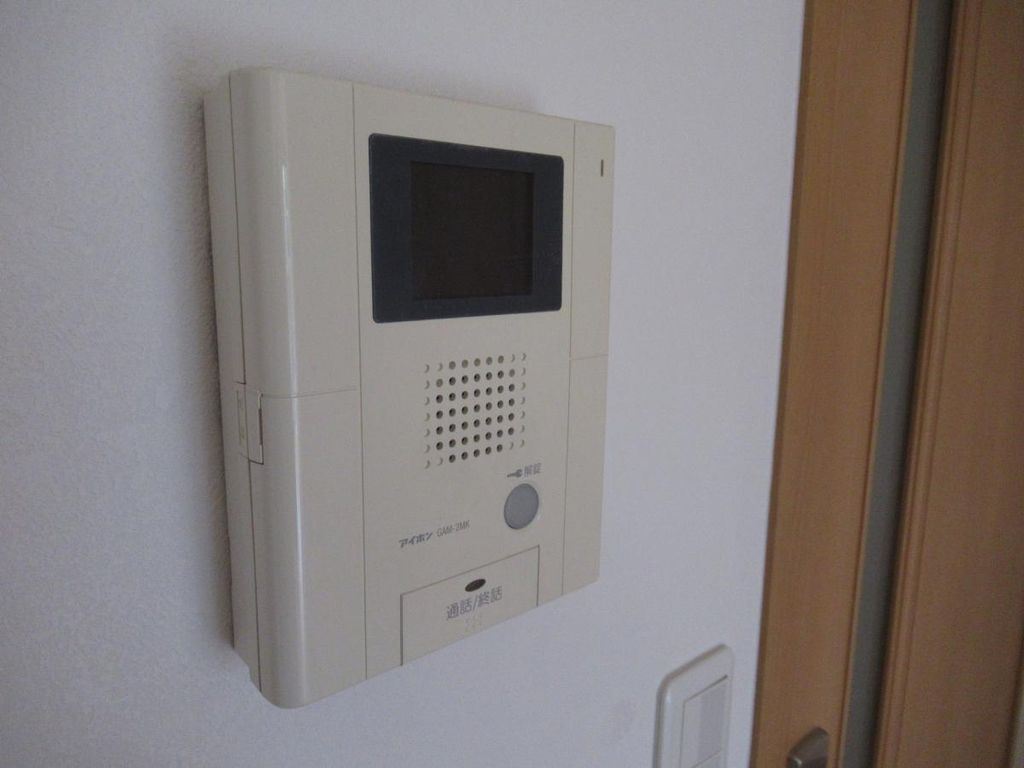 セキュリティ　TVモニター付きインターホン
