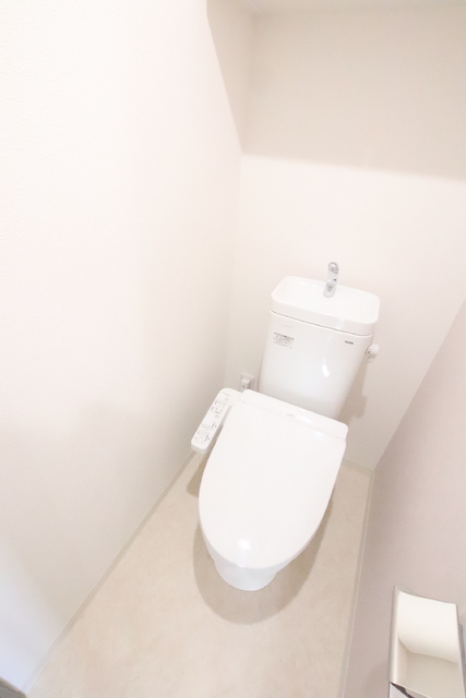 トイレ　※他号室参考写真です