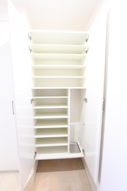 玄関　※他号室参考写真です