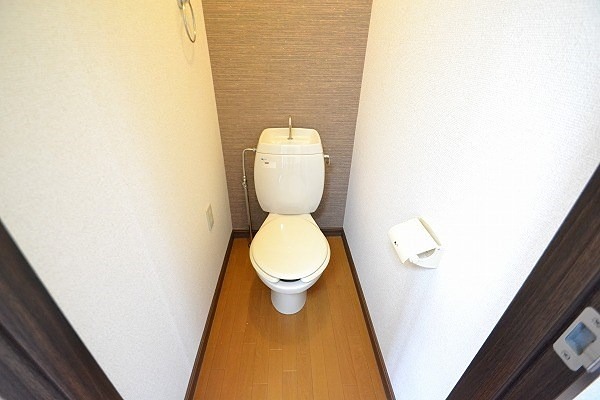 トイレ　快適にお使いいただけるトイレです。