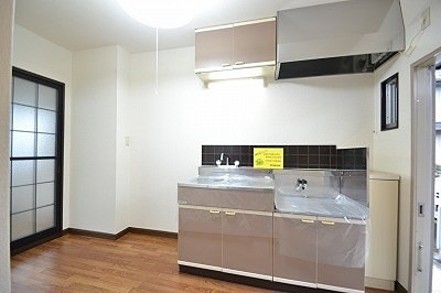 キッチン　お好きなガスコンロを設置可能です。