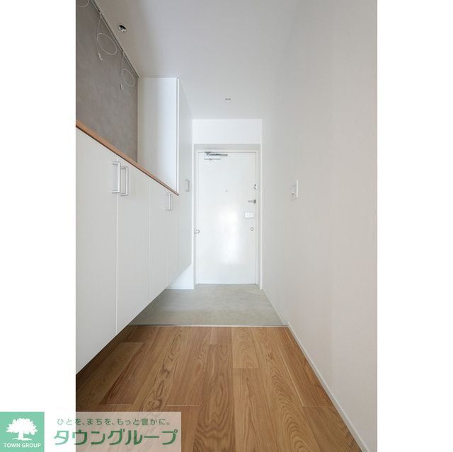 玄関　お部屋探しは株式会社　タウンハウジング　までお気軽にお問合…