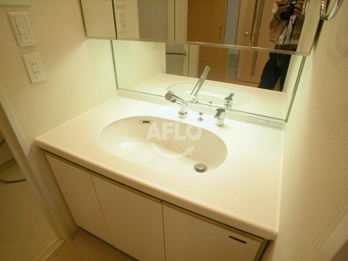 洗面設備　レジディア都島　洗面脱衣所