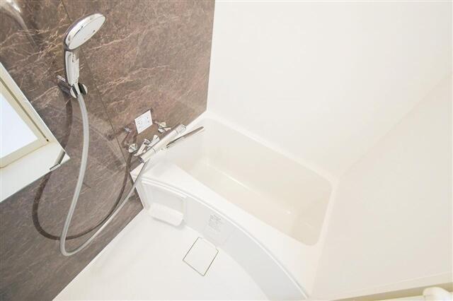 バス・シャワールーム　?