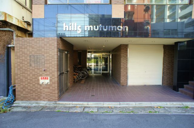 エントランス　清潔なエントランスです