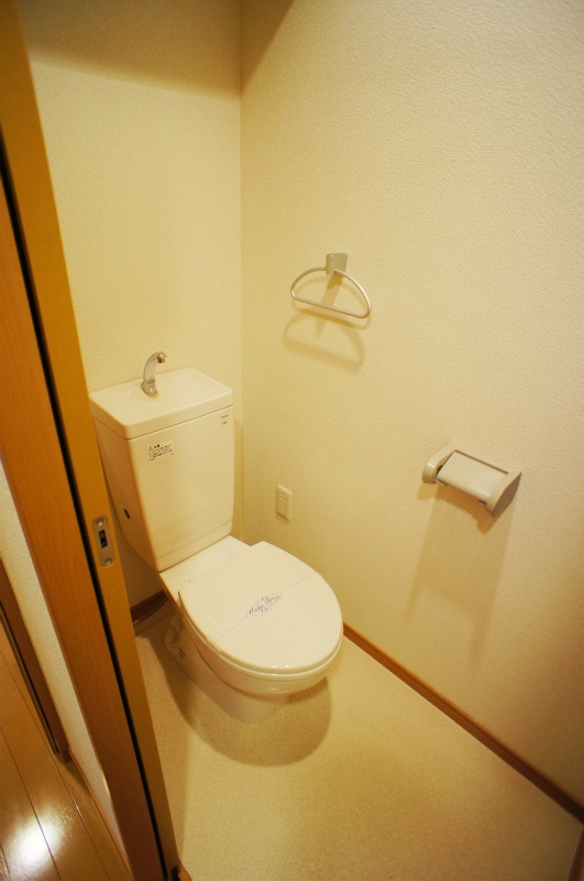 トイレ　シンプルで使いやすいトイレです