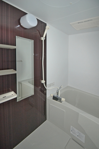 バス・シャワールーム　浴室乾燥機付のバスルーム