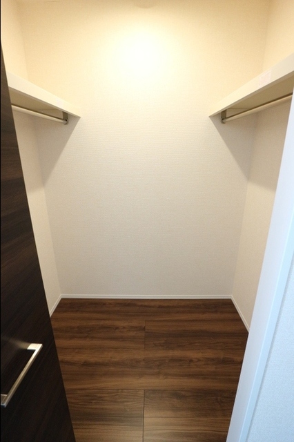 収納　ウォークインクローゼット