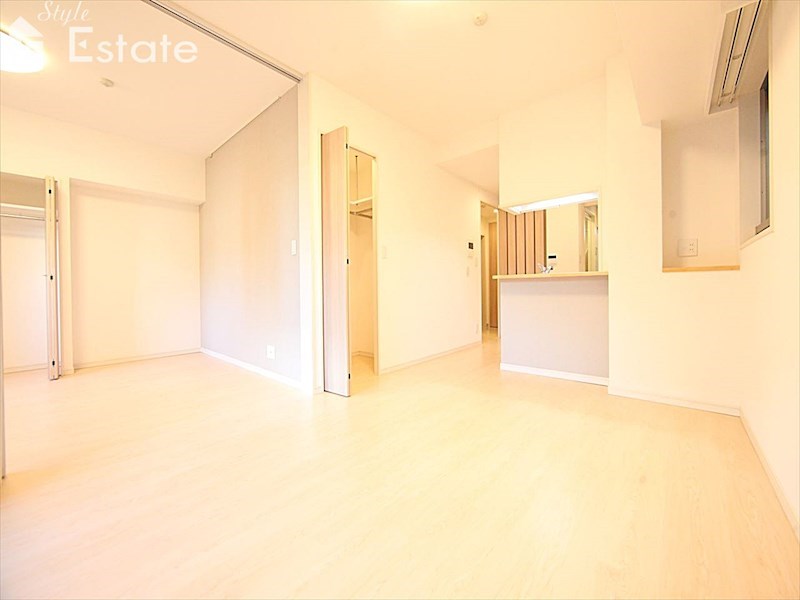 居室・リビング　内装