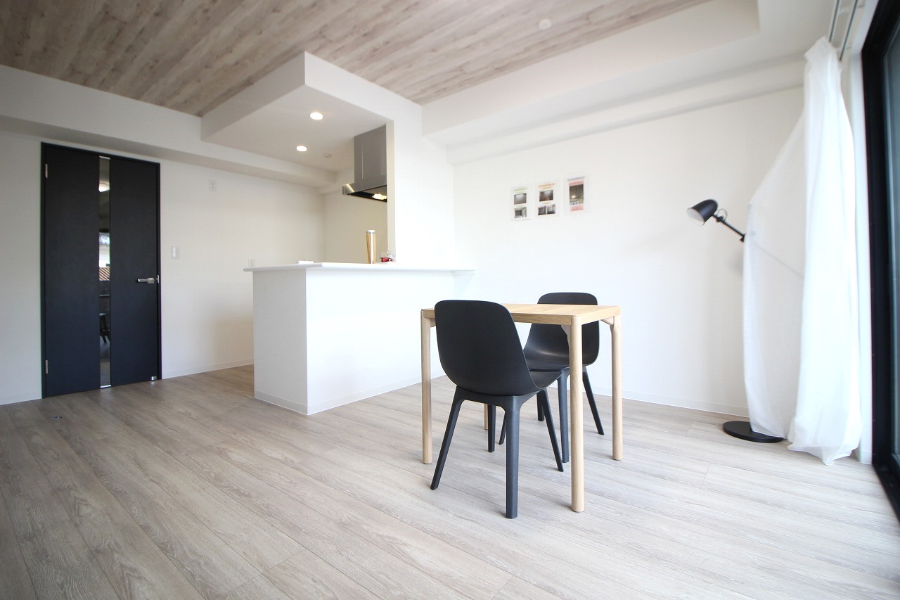 居室・リビング　※別号室の掲載写真です。ご参照ください。