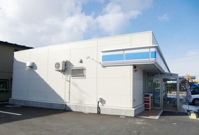 コンビニ　ローソン八戸内舟渡店（コンビニ）まで400m