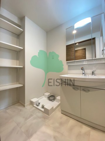 洗面設備　シンプルで使いやすい洗面台です！