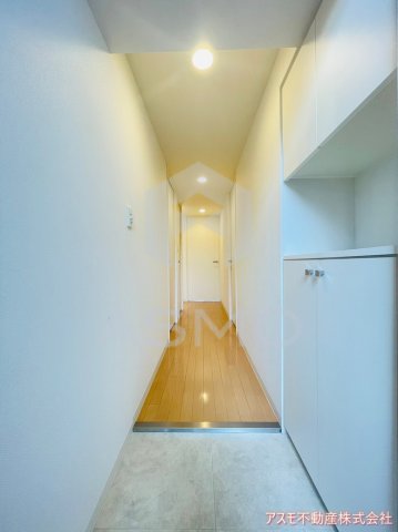 玄関　同マンション別部屋　参考写真