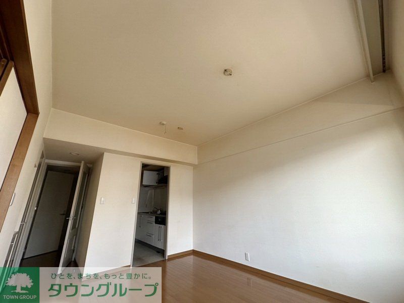 居室・リビング　玄関