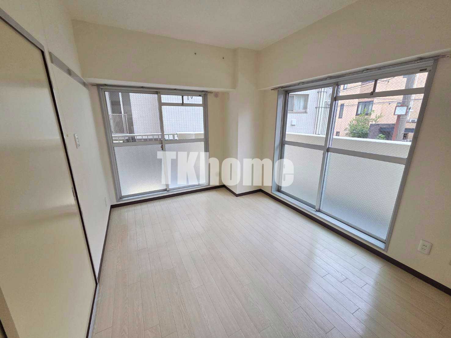 その他部屋・スペース　洋室6畳　明るい東南角部屋・2面採光☆