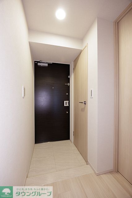 玄関　※写真は同タイプ住戸です。