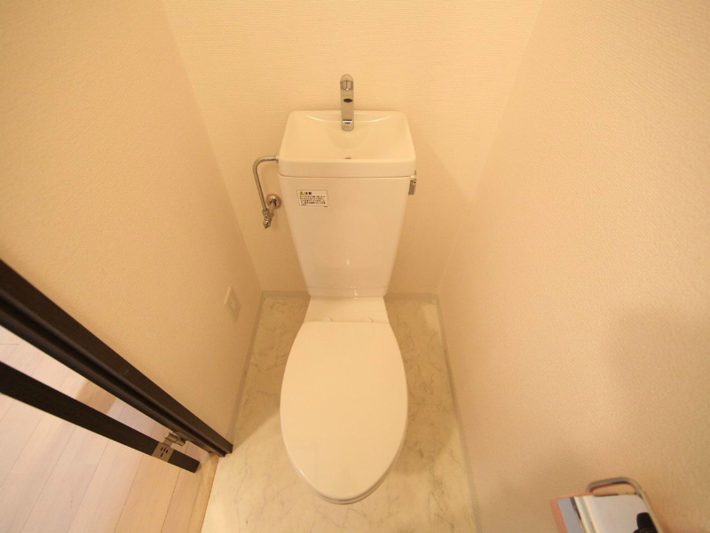 トイレ　洋式トイレ（温水洗浄便座設置可）