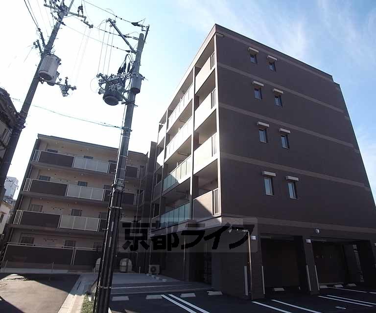 建物外観　龍大すぐのがっしりマンションです。