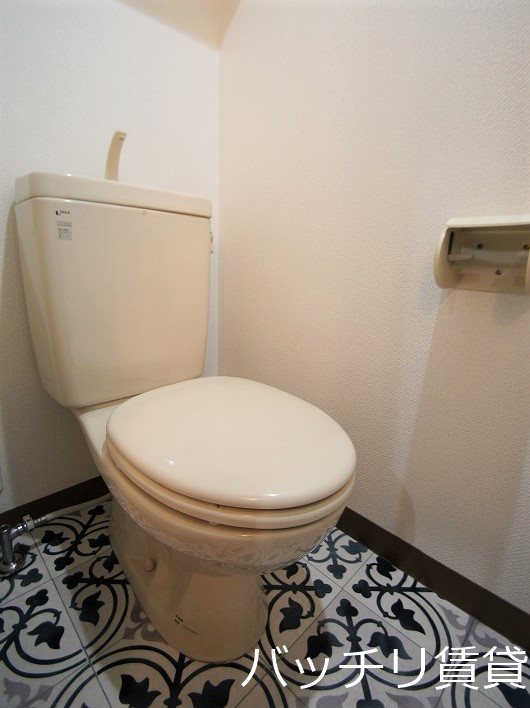 トイレ　同型タイプの為、現状を優先致します。
